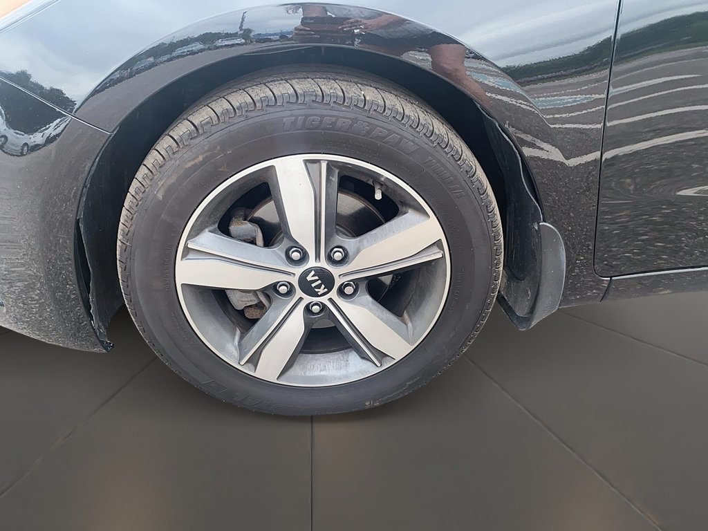 2018 Kia Forte (5) EX Luxury in Brantford, Ontario - 7 - w1024h768px