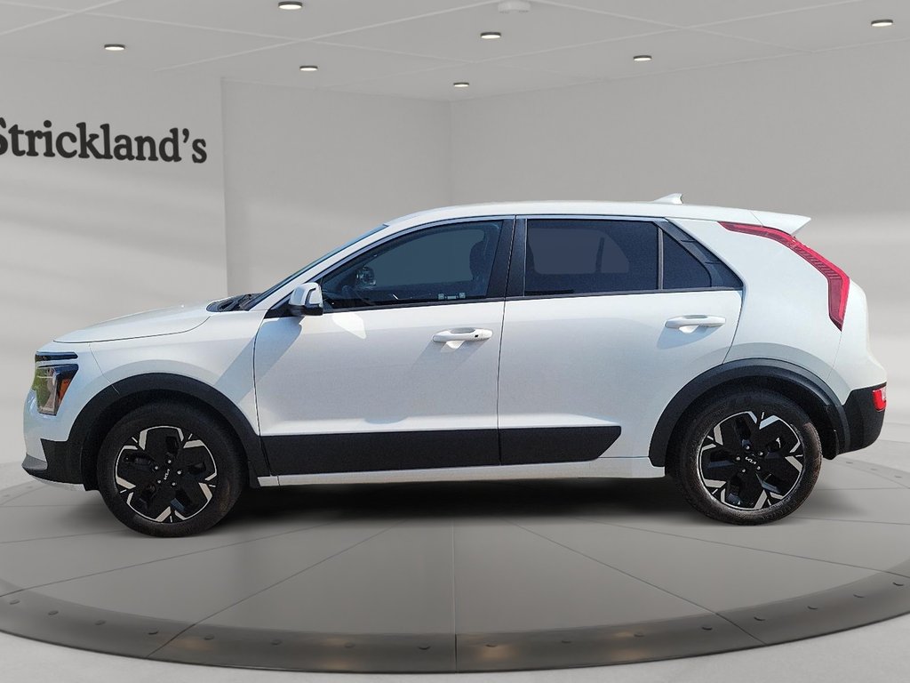 2023 Kia Niro EV Premium in Brantford, Ontario - 5 - w1024h768px