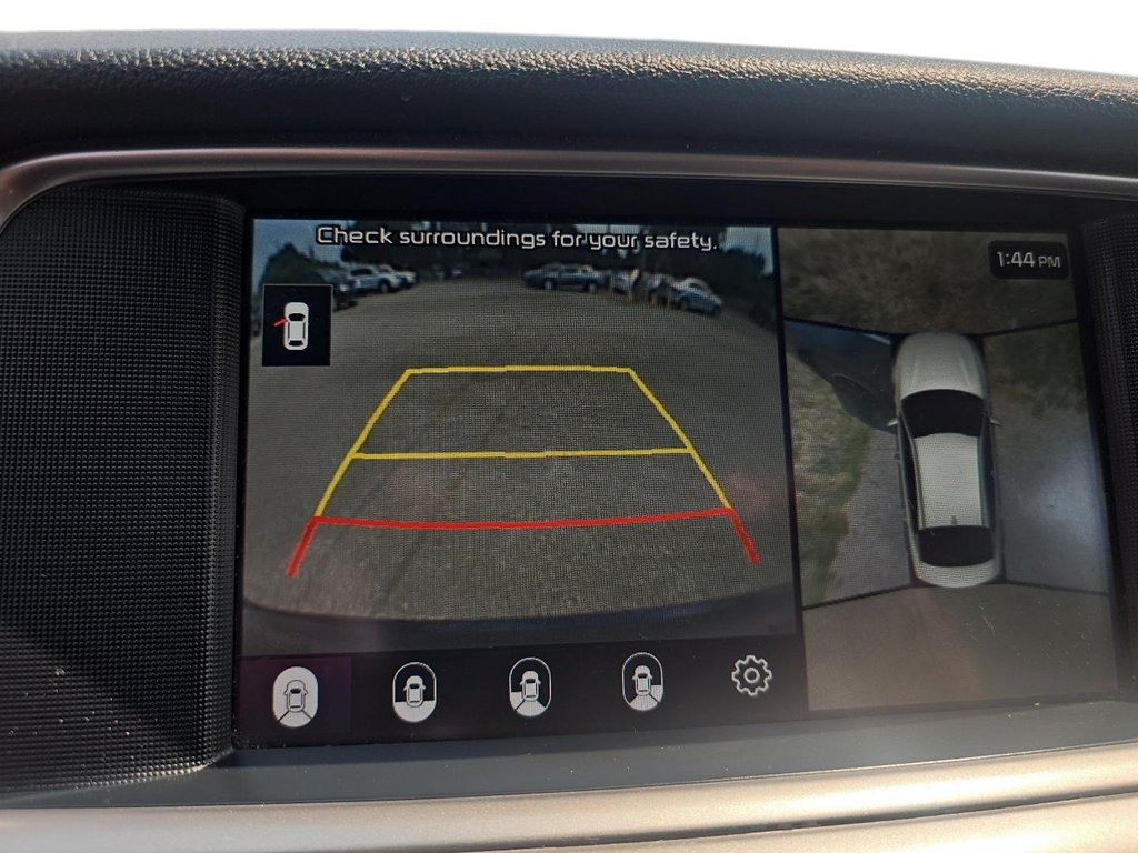 2019 Kia Optima SXL Turbo in Stratford, Ontario - 16 - w1024h768px