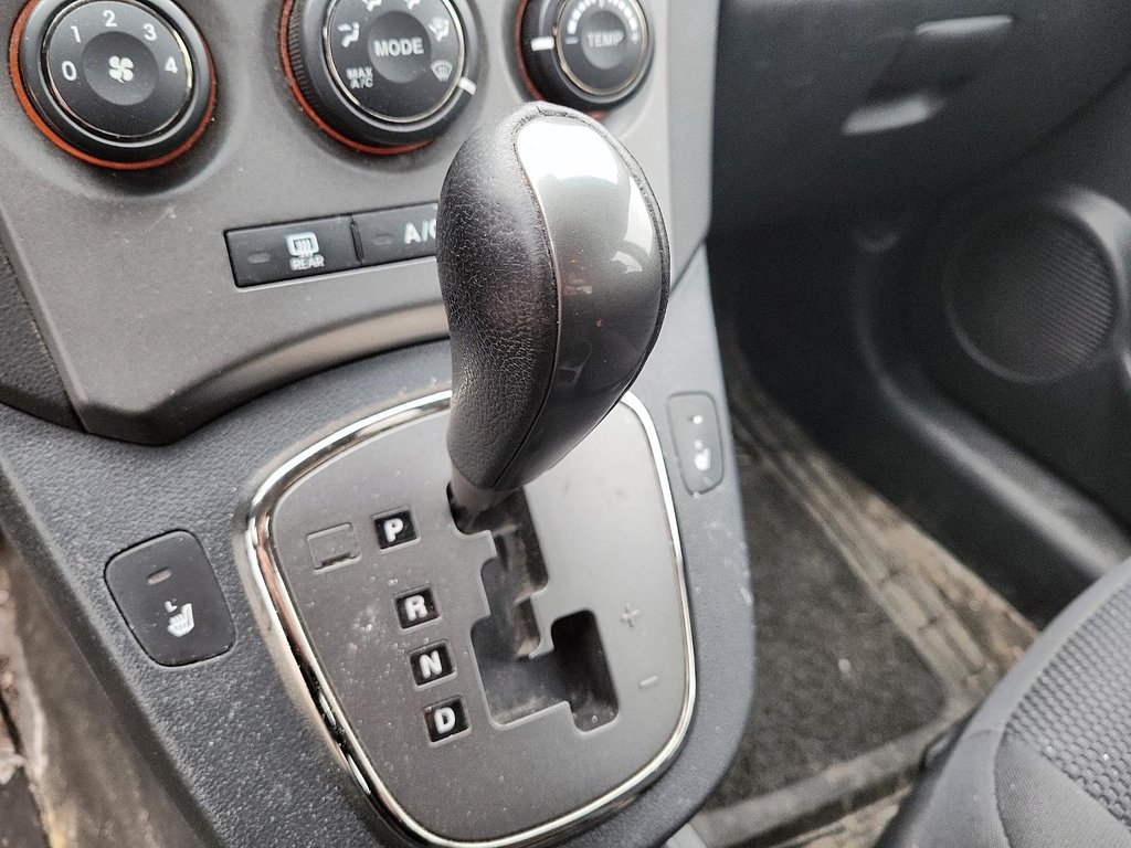 2012 Kia Rondo EX (5-seater) in Brantford, Ontario - 12 - w1024h768px