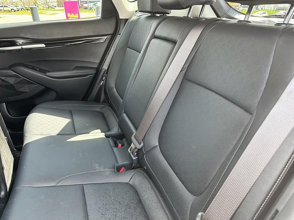 2022 Kia Seltos SX Turbo AWD in Brantford, Ontario - 15 - w1024h768px