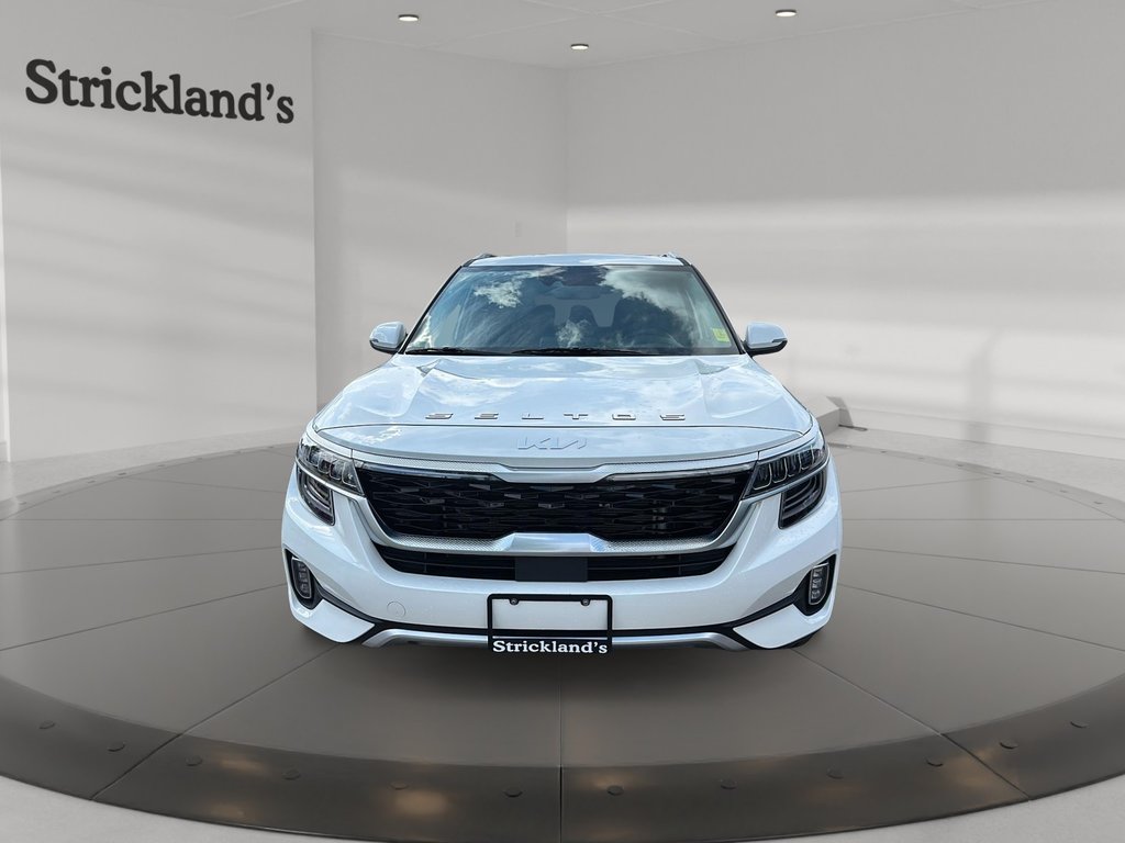 2022 Kia Seltos SX Turbo AWD in Brantford, Ontario - 2 - w1024h768px