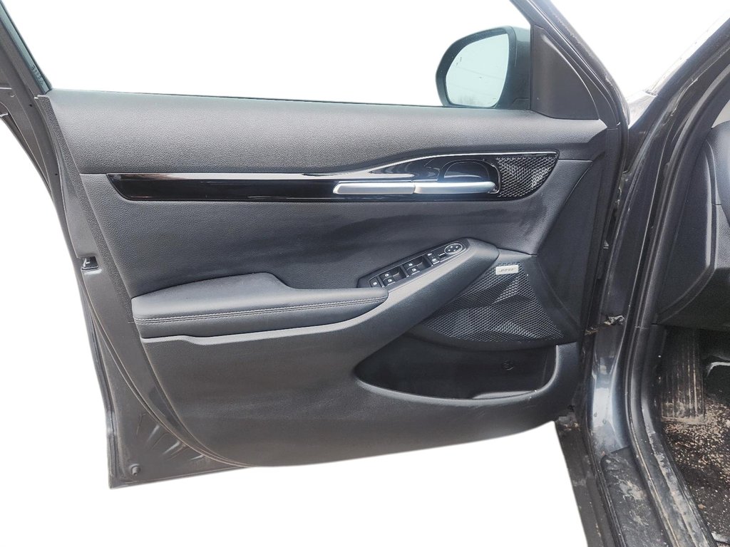 2023 Kia Seltos SX Turbo AWD in Brantford, Ontario - 10 - w1024h768px