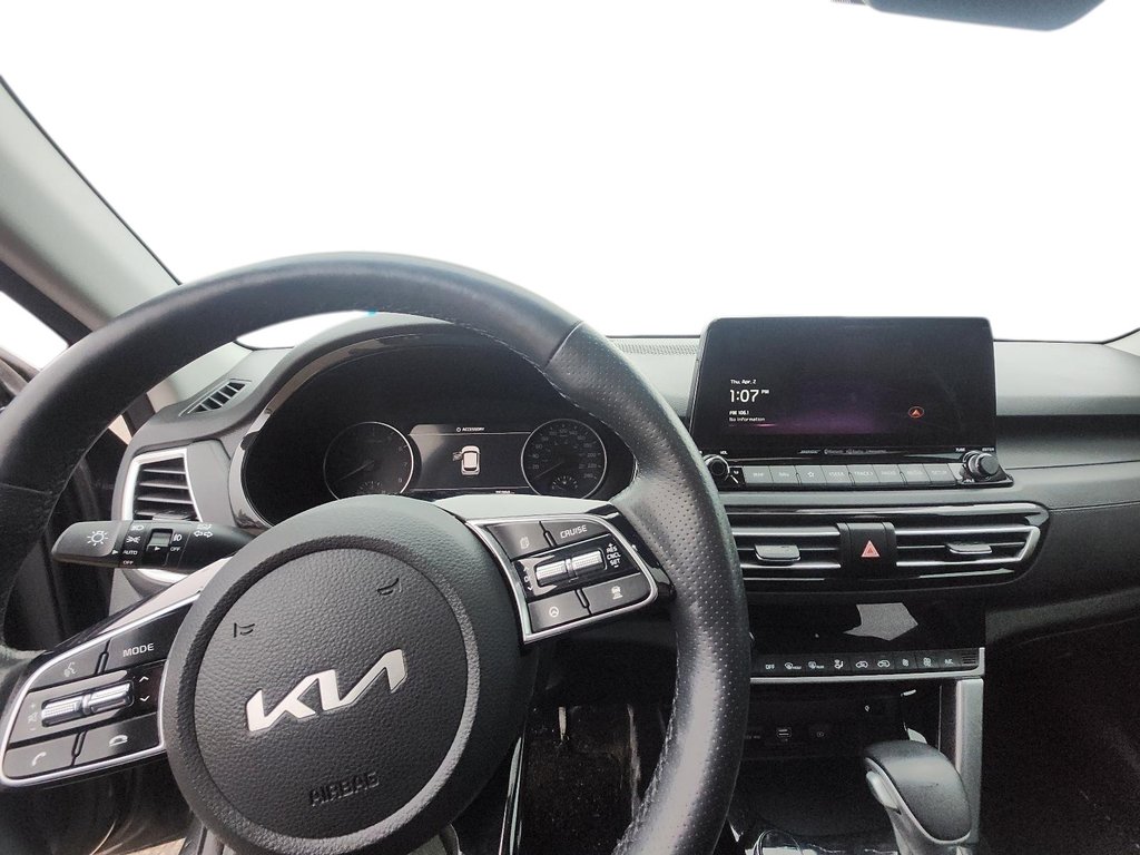 2023 Kia Seltos SX Turbo AWD in Brantford, Ontario - 13 - w1024h768px