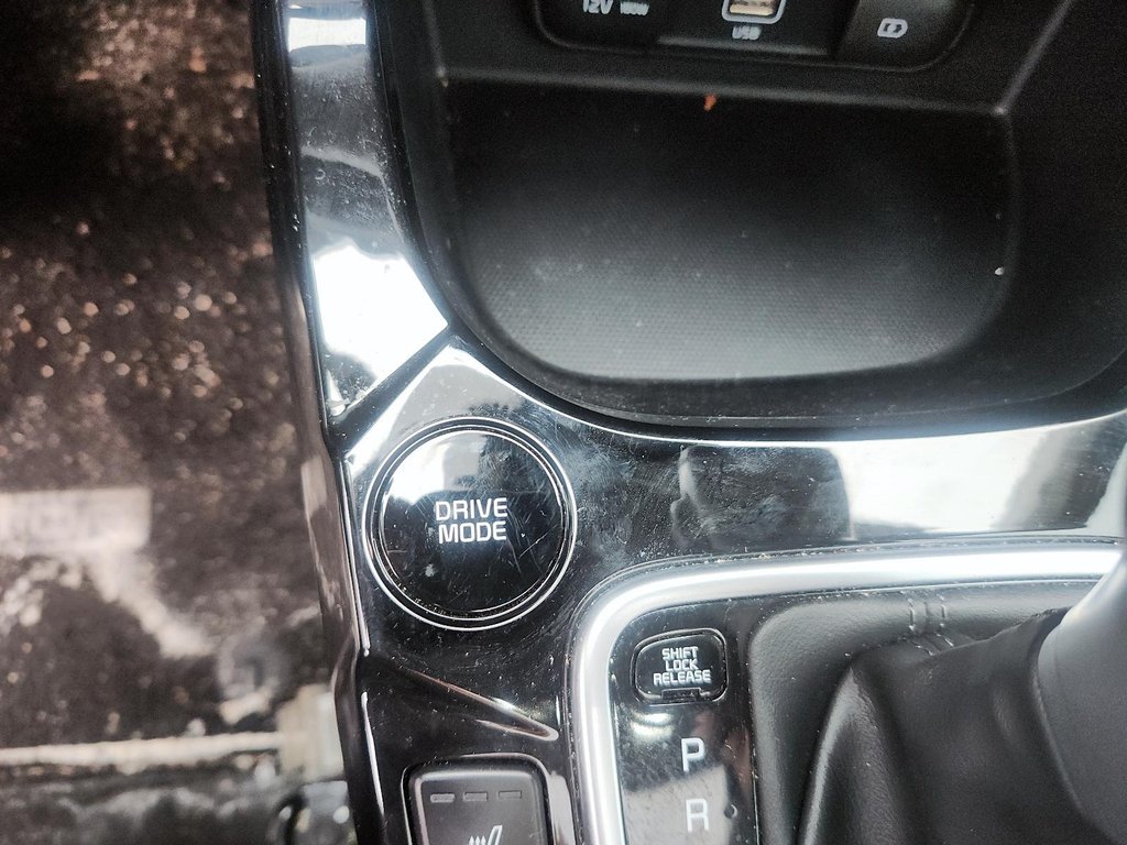 2023 Kia Seltos SX Turbo AWD in Brantford, Ontario - 15 - w1024h768px