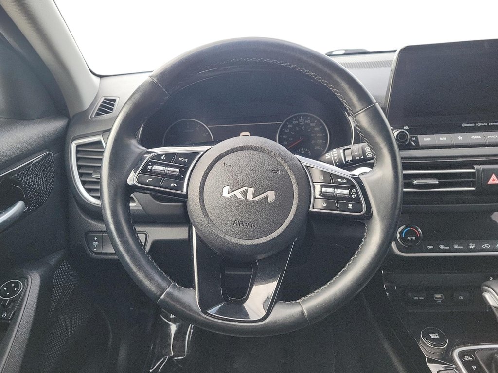 2023 Kia Seltos EX AWD in Brantford, Ontario - 9 - w1024h768px