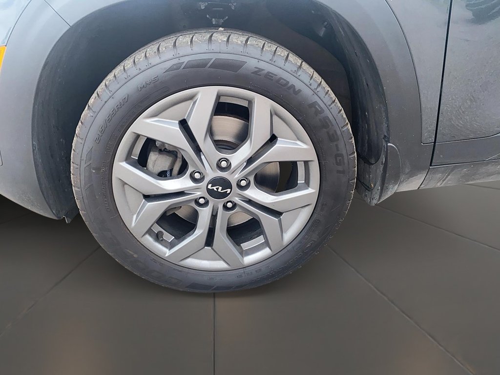 2024 Kia Seltos EX AWD in Stratford, Ontario - 7 - w1024h768px