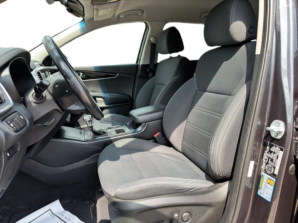 2019  Sorento LX V6 Premium in Stratford, Ontario - 6 - w1024h768px