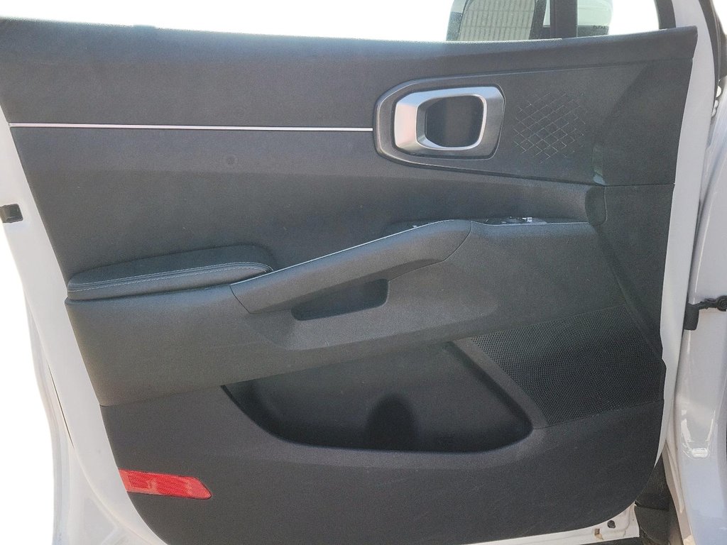 2024 Kia Sorento LX 2.5L AWD in Brantford, Ontario - 10 - w1024h768px
