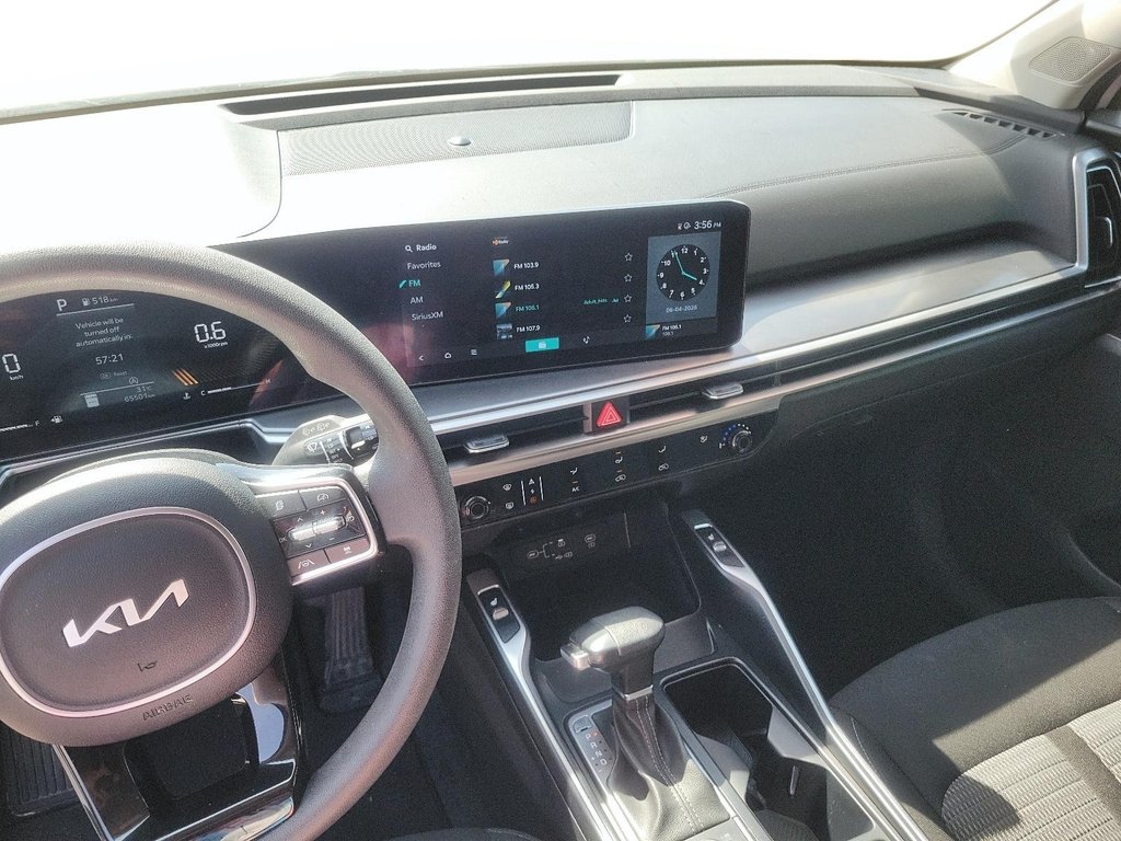 2024 Kia Sorento LX 2.5L AWD in Brantford, Ontario - 13 - w1024h768px