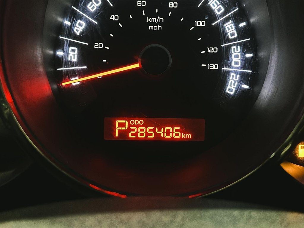 2011 Kia Soul 2.0L 4u at in Brantford, Ontario - 12 - w1024h768px