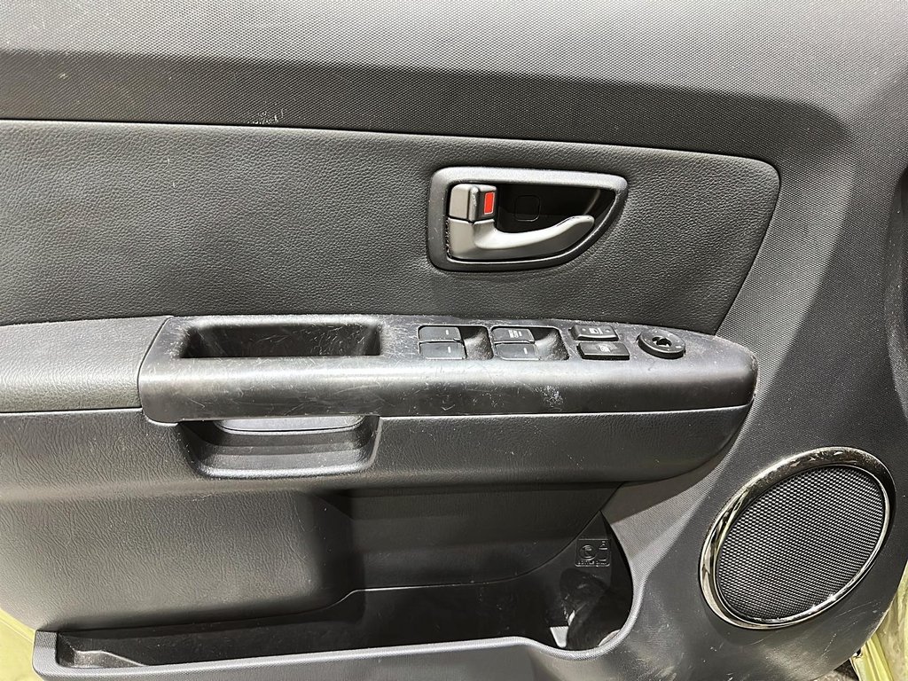 2011 Kia Soul 2.0L 4u 5sp in Brantford, Ontario - 10 - w1024h768px