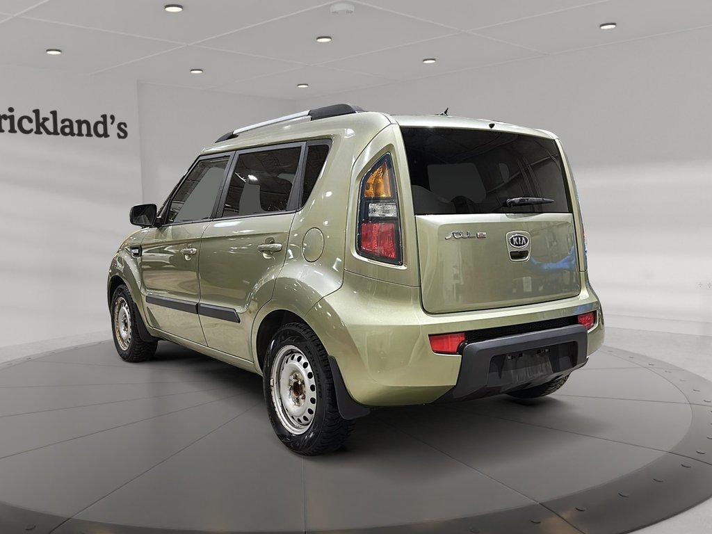 2011 Kia Soul 2.0L 4u 5sp in Brantford, Ontario - 4 - w1024h768px