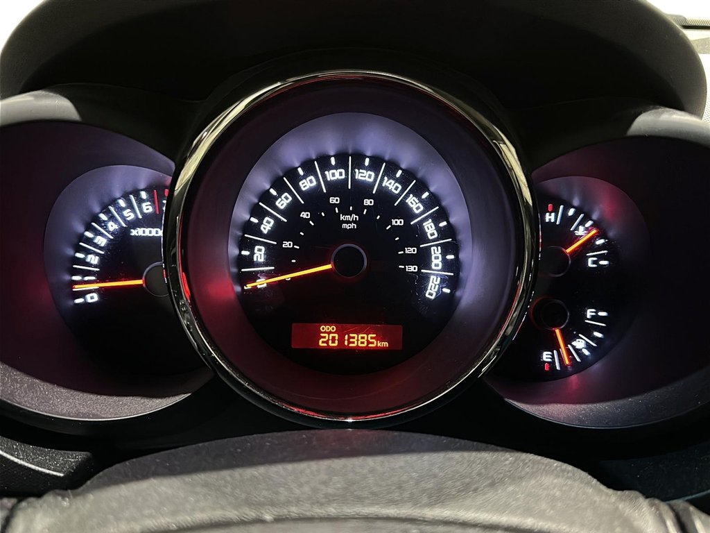 2011 Kia Soul 2.0L 4u 5sp in Brantford, Ontario - 13 - w1024h768px