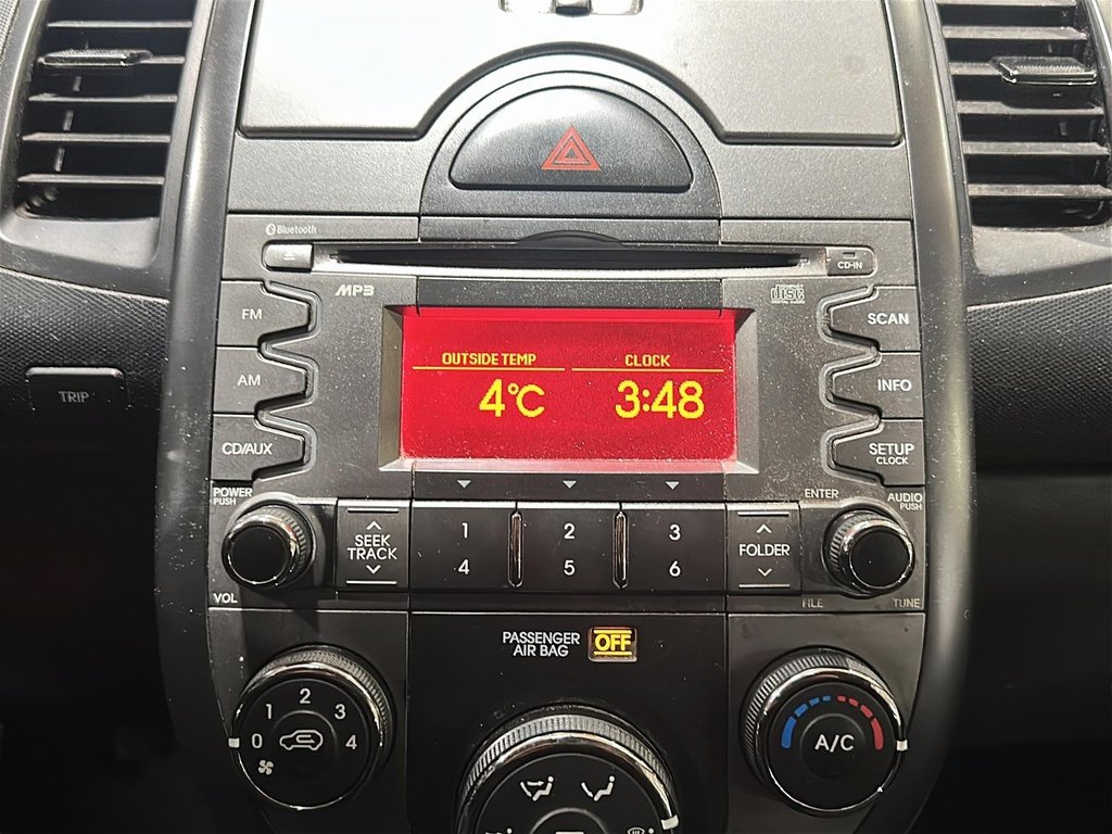 2011 Kia Soul 1.6L 5sp in Brantford, Ontario - 15 - w1024h768px