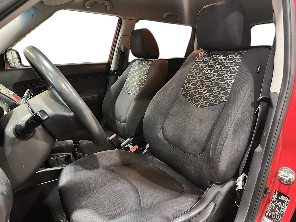 2011 Kia Soul 1.6L 5sp in Brantford, Ontario - 8 - w1024h768px