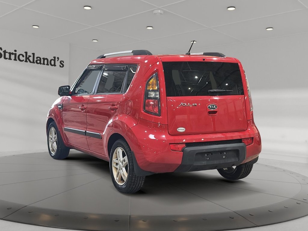 2011 Kia Soul 1.6L 5sp in Brantford, Ontario - 4 - w1024h768px
