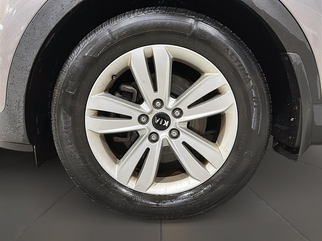 2017 Kia Sportage LX in Brantford, Ontario - 6 - w1024h768px