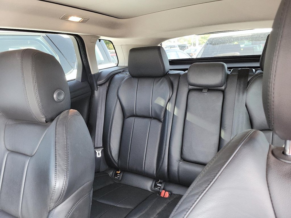 2018 Land Rover Range Rover Evoque 237hp SE in Brantford, Ontario - 15 - w1024h768px