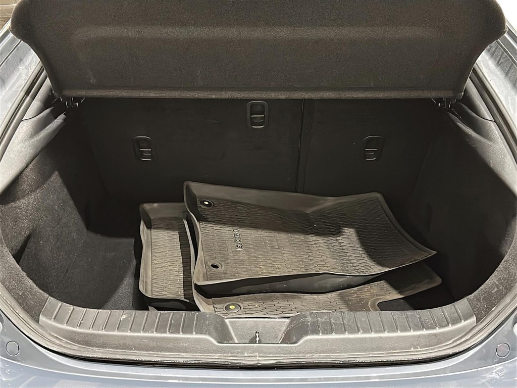 2024 Mazda 3 Sport GT Auto i-ACTIV AWD in Brantford, Ontario - 6 - w1024h768px