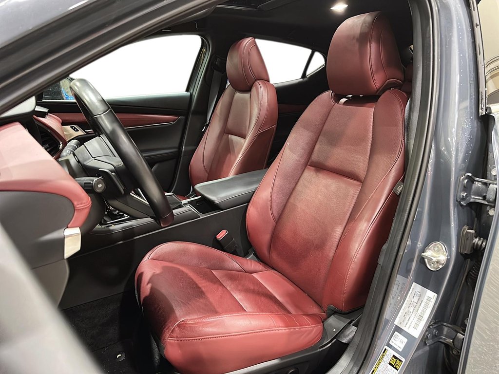 2024 Mazda 3 Sport GT Auto i-ACTIV AWD in Brantford, Ontario - 8 - w1024h768px