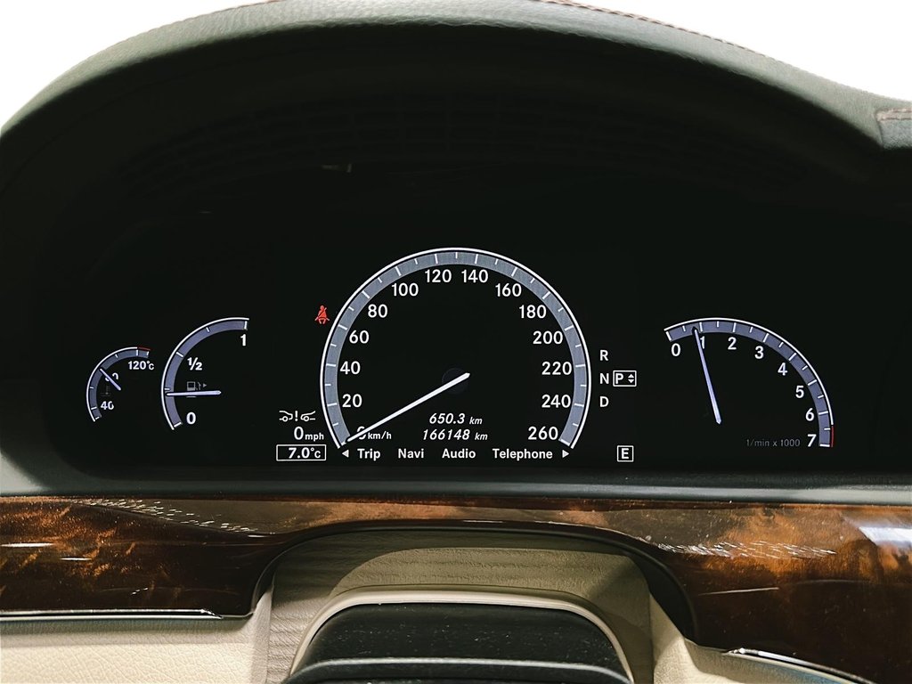 2013 Mercedes-Benz S550V4M 4MATIC Sedan in Brantford, Ontario - 13 - w1024h768px