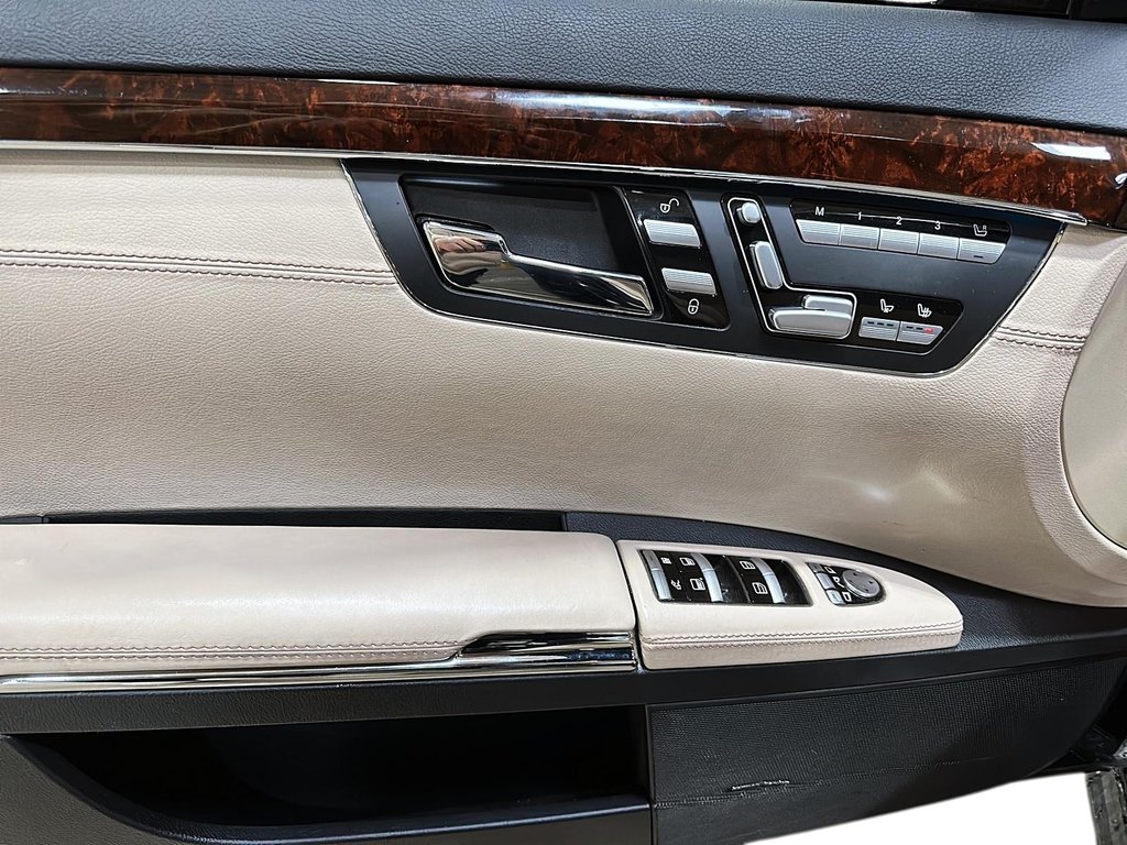 2013 Mercedes-Benz S550V4M 4MATIC Sedan in Brantford, Ontario - 10 - w1024h768px