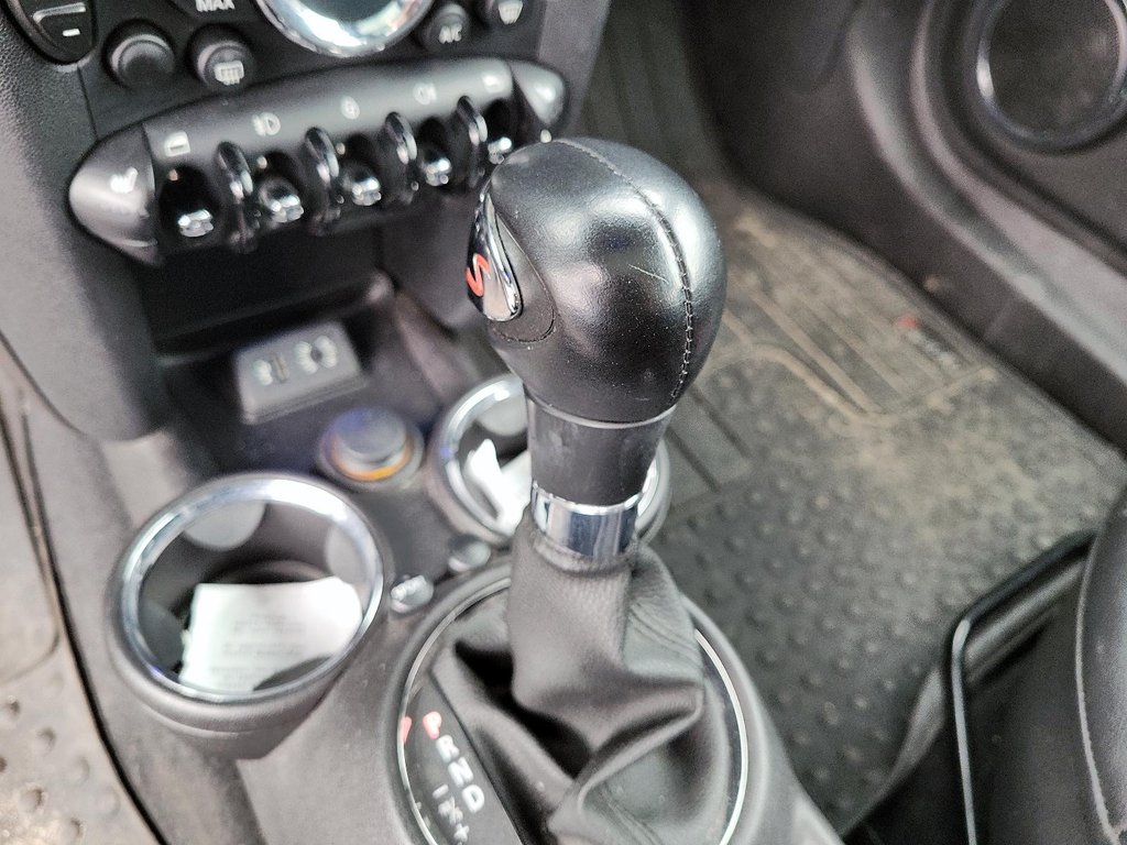 2013 MINI COOPER S S in Brantford, Ontario - 13 - w1024h768px