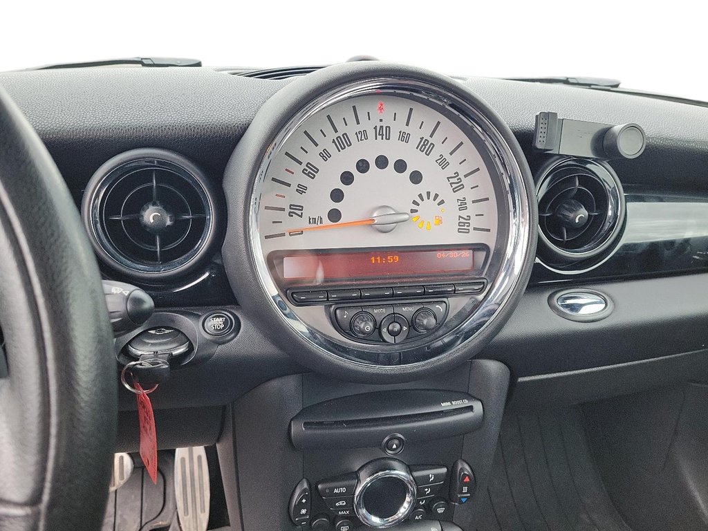 2013 MINI COOPER S S in Brantford, Ontario - 12 - w1024h768px