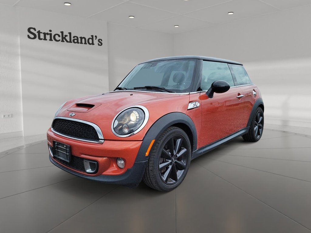 2013 MINI COOPER S S in Brantford, Ontario - 1 - w1024h768px