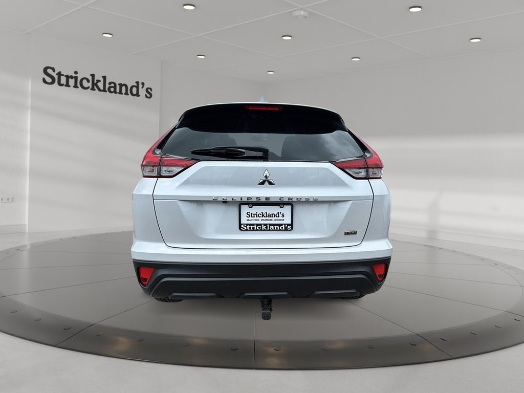 2023 Mitsubishi ECLIPSE CROSS ES S-AWC in Brantford, Ontario - 3 - w1024h768px