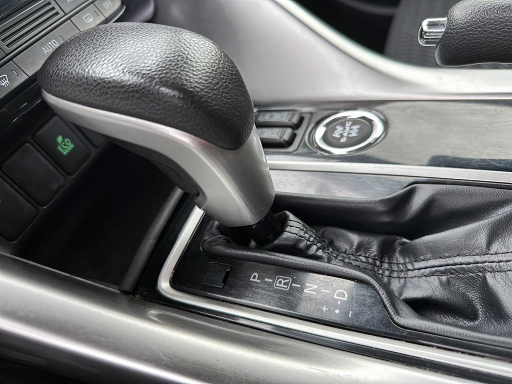 2023 Mitsubishi ECLIPSE CROSS ES S-AWC in Brantford, Ontario - 14 - w1024h768px