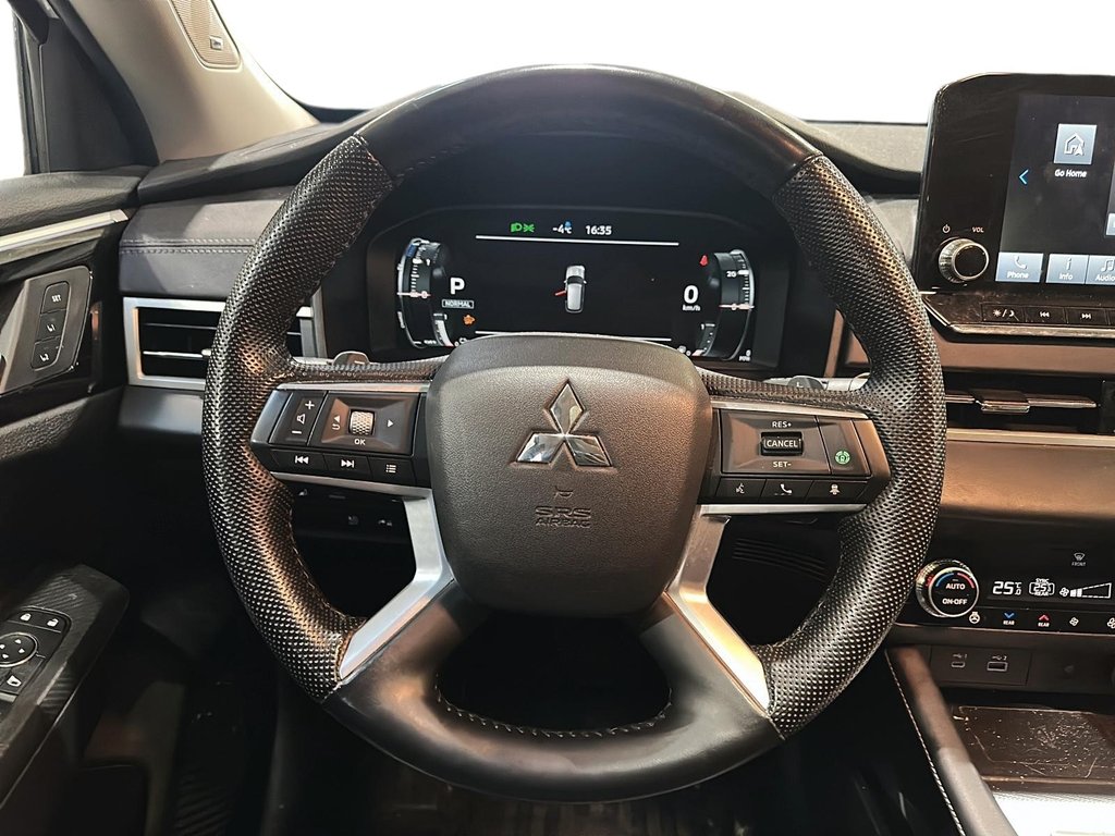 2023 Mitsubishi Outlander PHEV GT S-AWC in Brantford, Ontario - 9 - w1024h768px