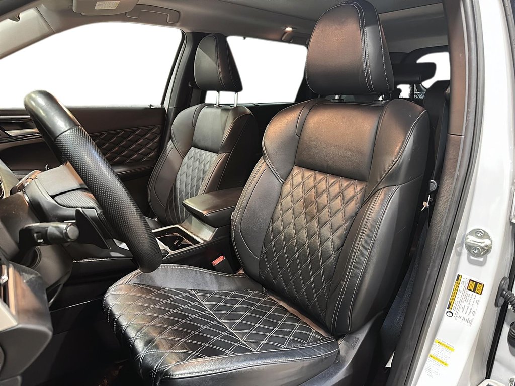 2023 Mitsubishi Outlander PHEV GT S-AWC in Brantford, Ontario - 7 - w1024h768px
