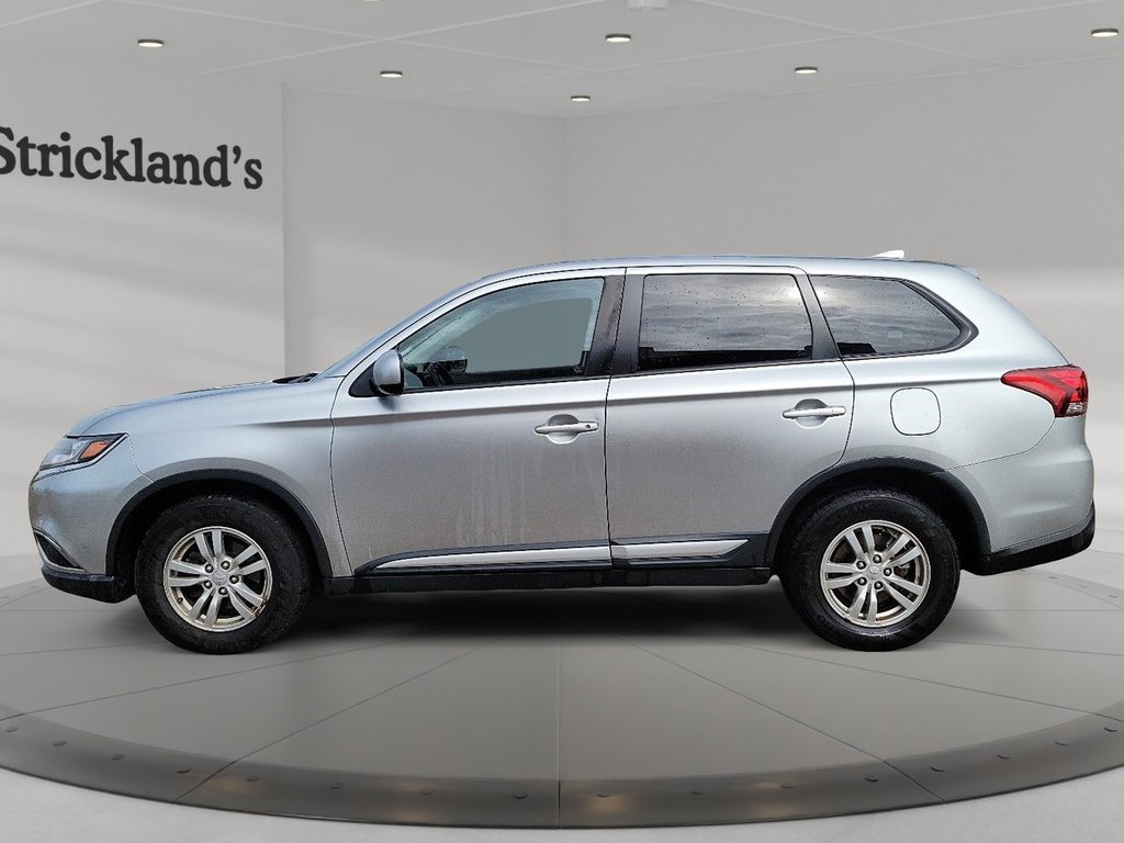 2018 Mitsubishi Outlander ES AWC in Brantford, Ontario - 5 - w1024h768px
