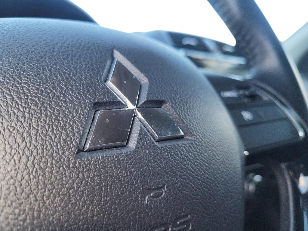 2023 Mitsubishi RVR SE FWD - CVT in Brantford, Ontario - 18 - w1024h768px