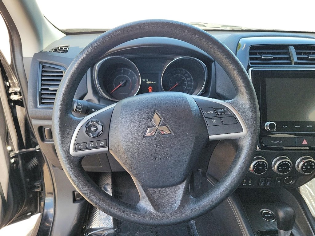 2024 Mitsubishi RVR ES AWC in Brantford, Ontario - 11 - w1024h768px