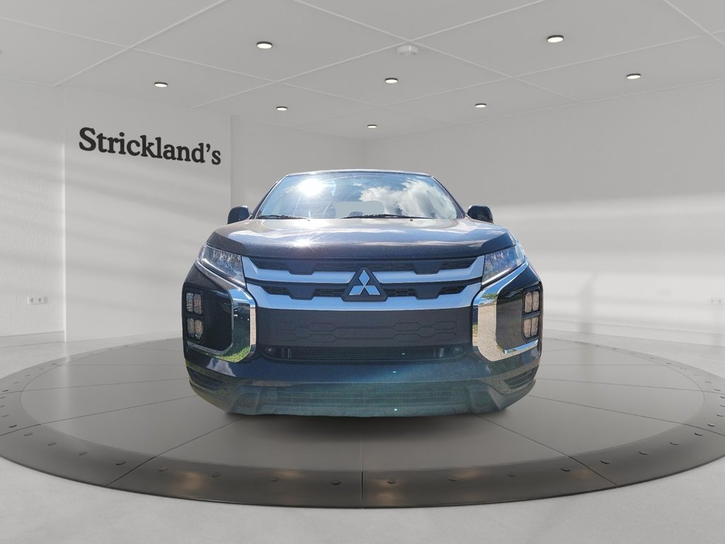 2024 Mitsubishi RVR ES AWC in Brantford, Ontario - 2 - w1024h768px