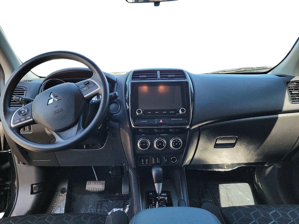 2024 Mitsubishi RVR ES AWC in Brantford, Ontario - 9 - w1024h768px
