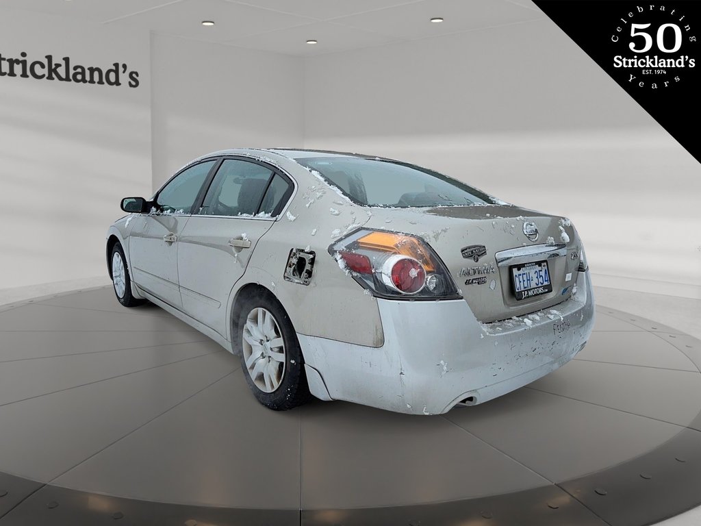 2010  Altima Sedan 2.5 S CVT in Stratford, Ontario - 4 - w1024h768px