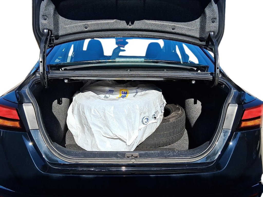 2020 Nissan Altima Sedan 2.5 S CVT in Brantford, Ontario - 6 - w1024h768px