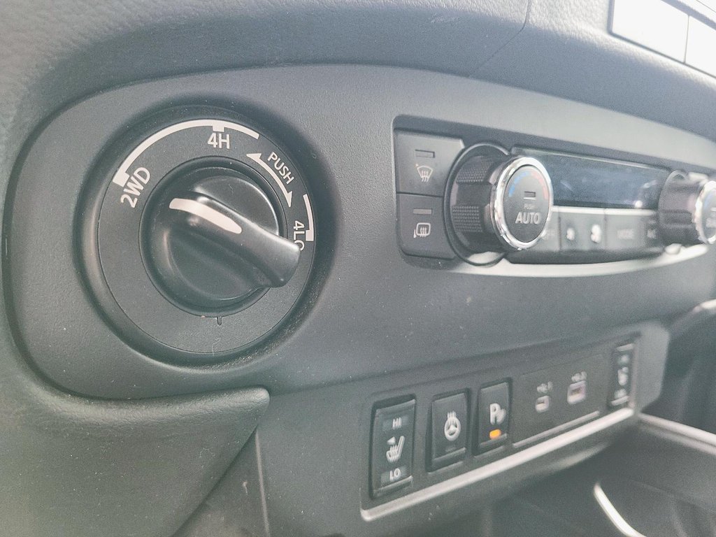 2022 Nissan Frontier Crew Cab SV 4x4 at in Brantford, Ontario - 14 - w1024h768px