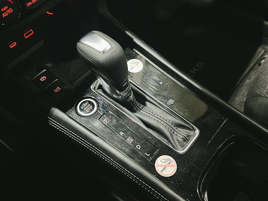 2025 Nissan Kicks Play SV FWD in Brantford, Ontario - 14 - w1024h768px