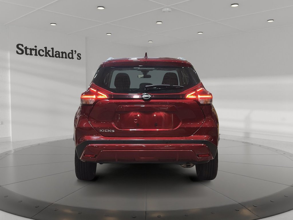 2025 Nissan Kicks Play SV FWD in Brantford, Ontario - 3 - w1024h768px