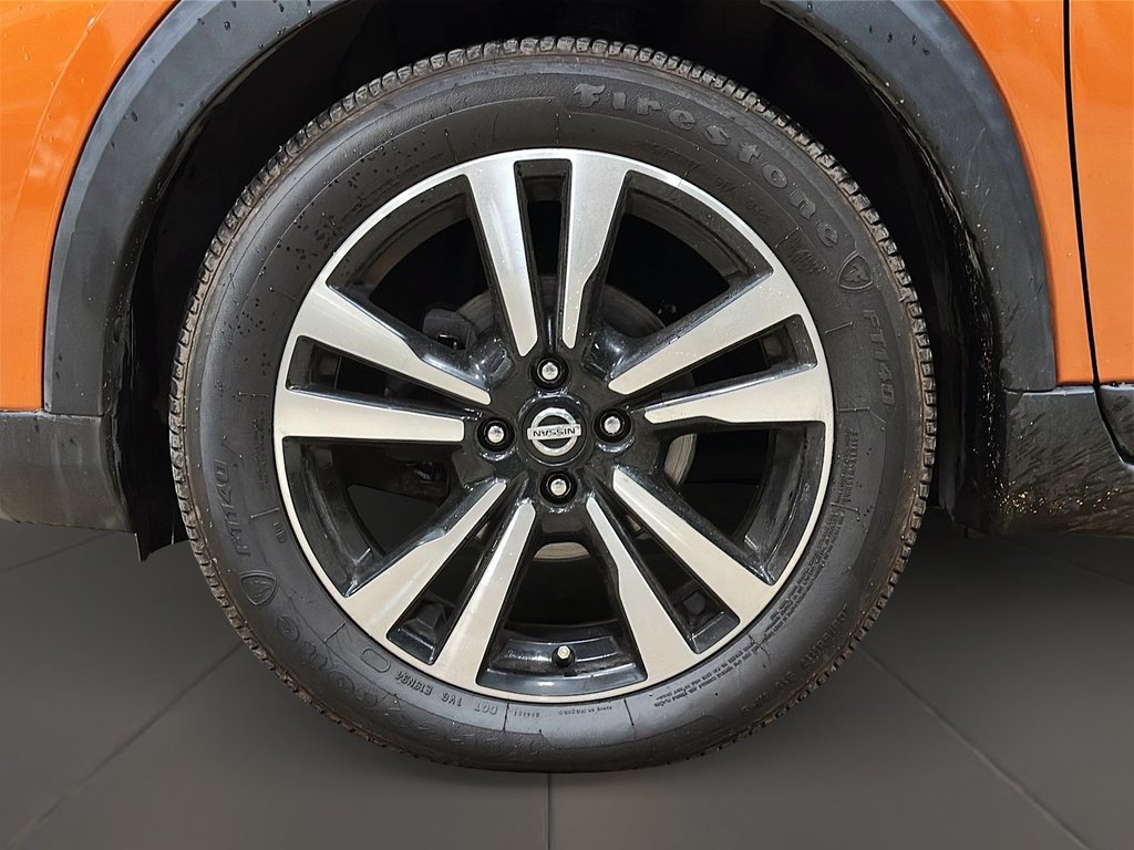 2019 Nissan Kicks SR CVT in Stratford, Ontario - 7 - w1024h768px