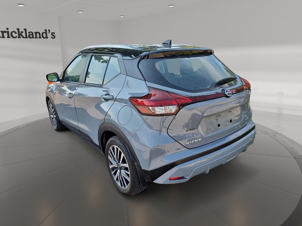 2023 Nissan Kicks SV CVT in Brantford, Ontario - 4 - w1024h768px