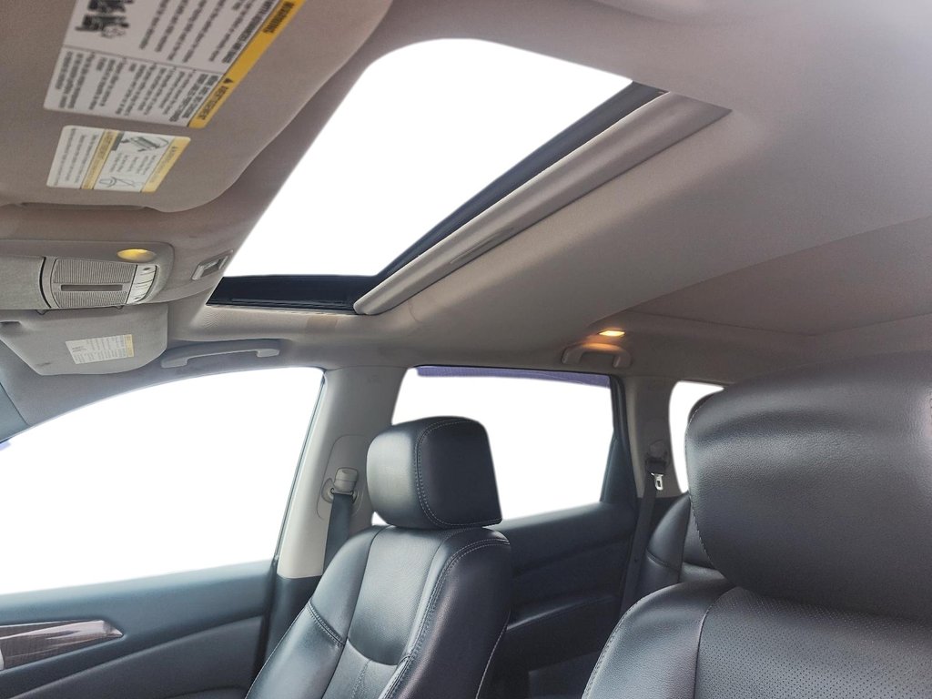 2015 Nissan Pathfinder Platinum V6 4x4 at in Brantford, Ontario - 16 - w1024h768px