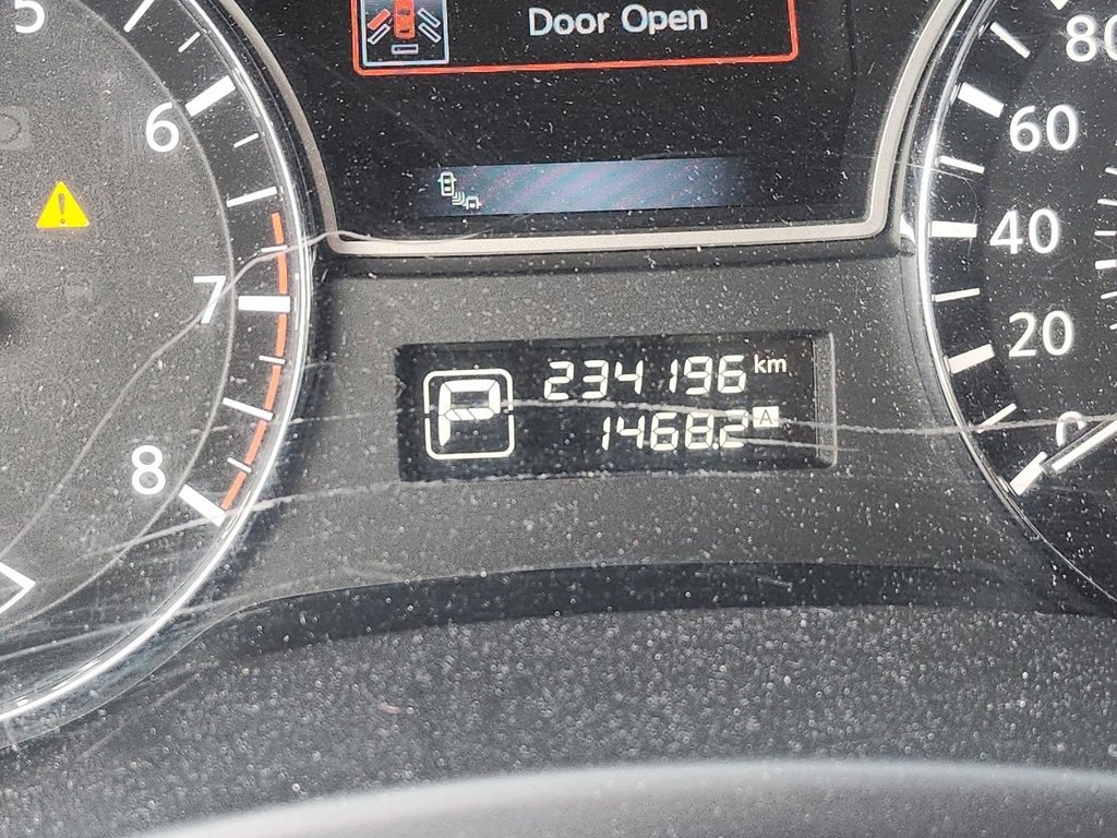 2015 Nissan Pathfinder Platinum V6 4x4 at in Brantford, Ontario - 12 - w1024h768px