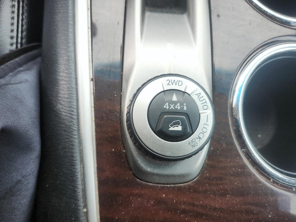 2015 Nissan Pathfinder Platinum V6 4x4 at in Brantford, Ontario - 15 - w1024h768px