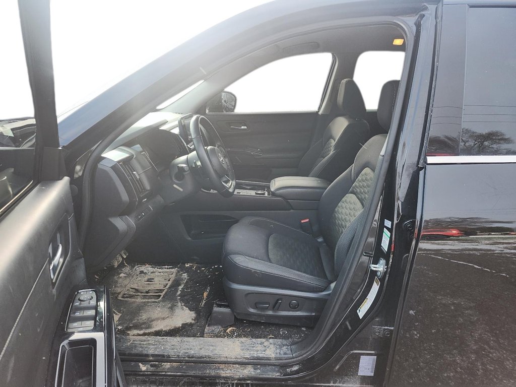 2022 Nissan Pathfinder Platinum V6 4x4 at in Brantford, Ontario - 8 - w1024h768px